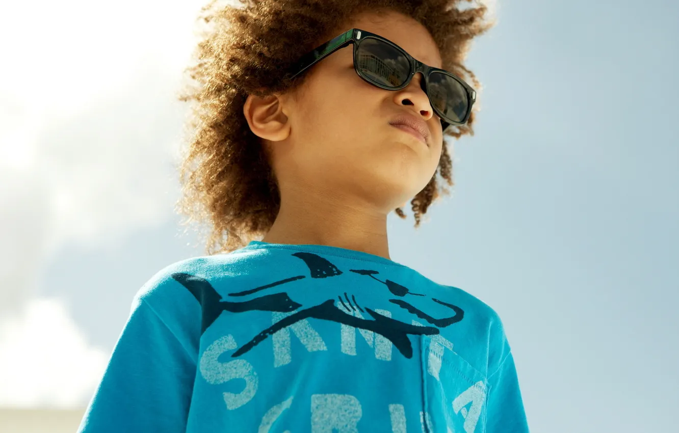 Photo wallpaper the sky, boy, glasses, t-shirt, Boys