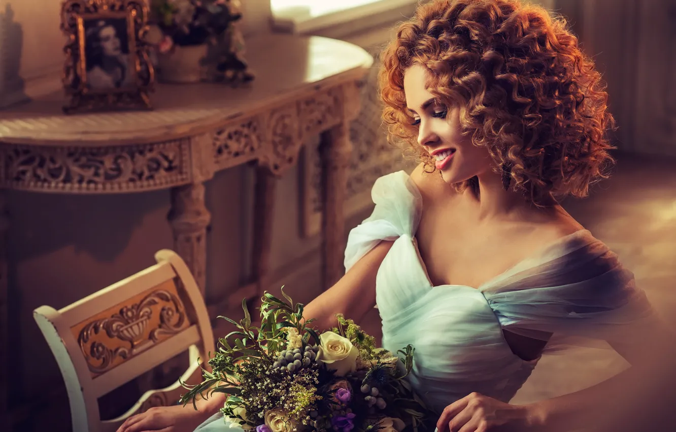 Photo wallpaper girl, smile, model, hair, bouquet, makeup, dress, hairstyle