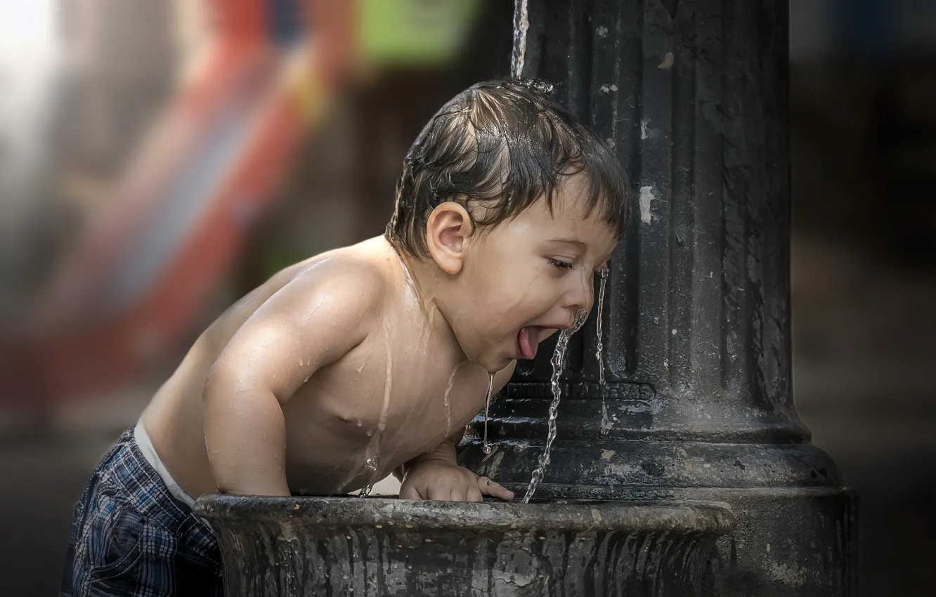 Photo wallpaper water, boy, fountain