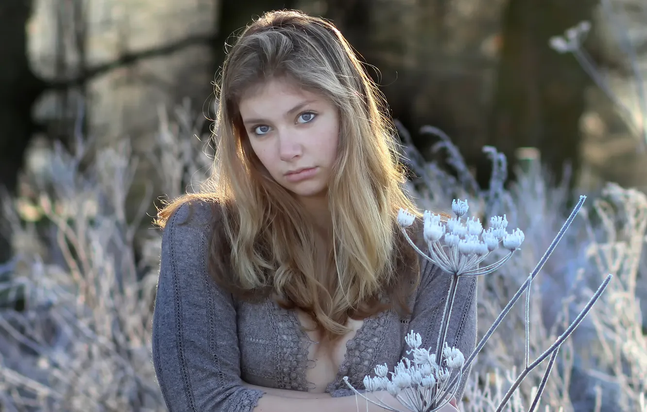 Photo wallpaper look, portrait, neckline