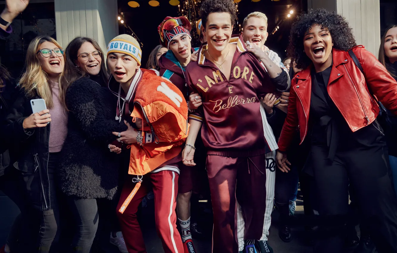 Photo wallpaper Smile, Girls, Dolce and Gabbana, Guys, Lively Campaign of Mens Fashion, Live Men's Fashion campaign, …