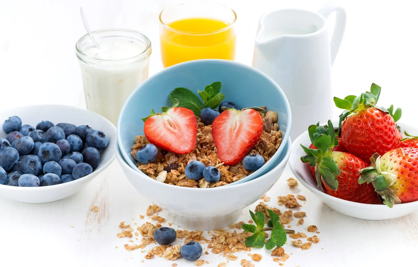 Photo wallpaper berries, strawberry, juice, blueberries, yogurt, granola