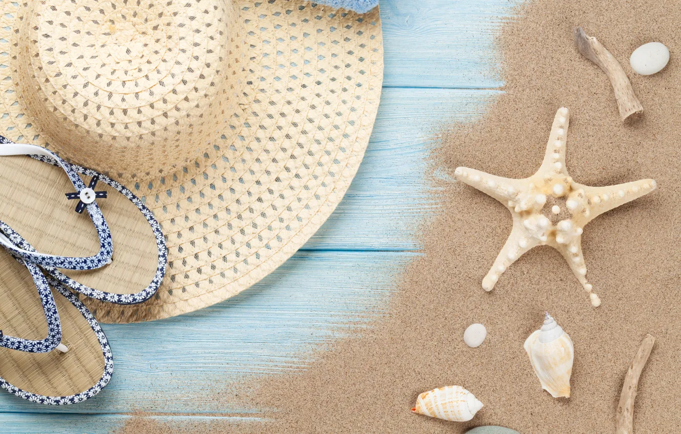 Photo wallpaper sand, beach, summer, hat, glasses, shell, summer, beach