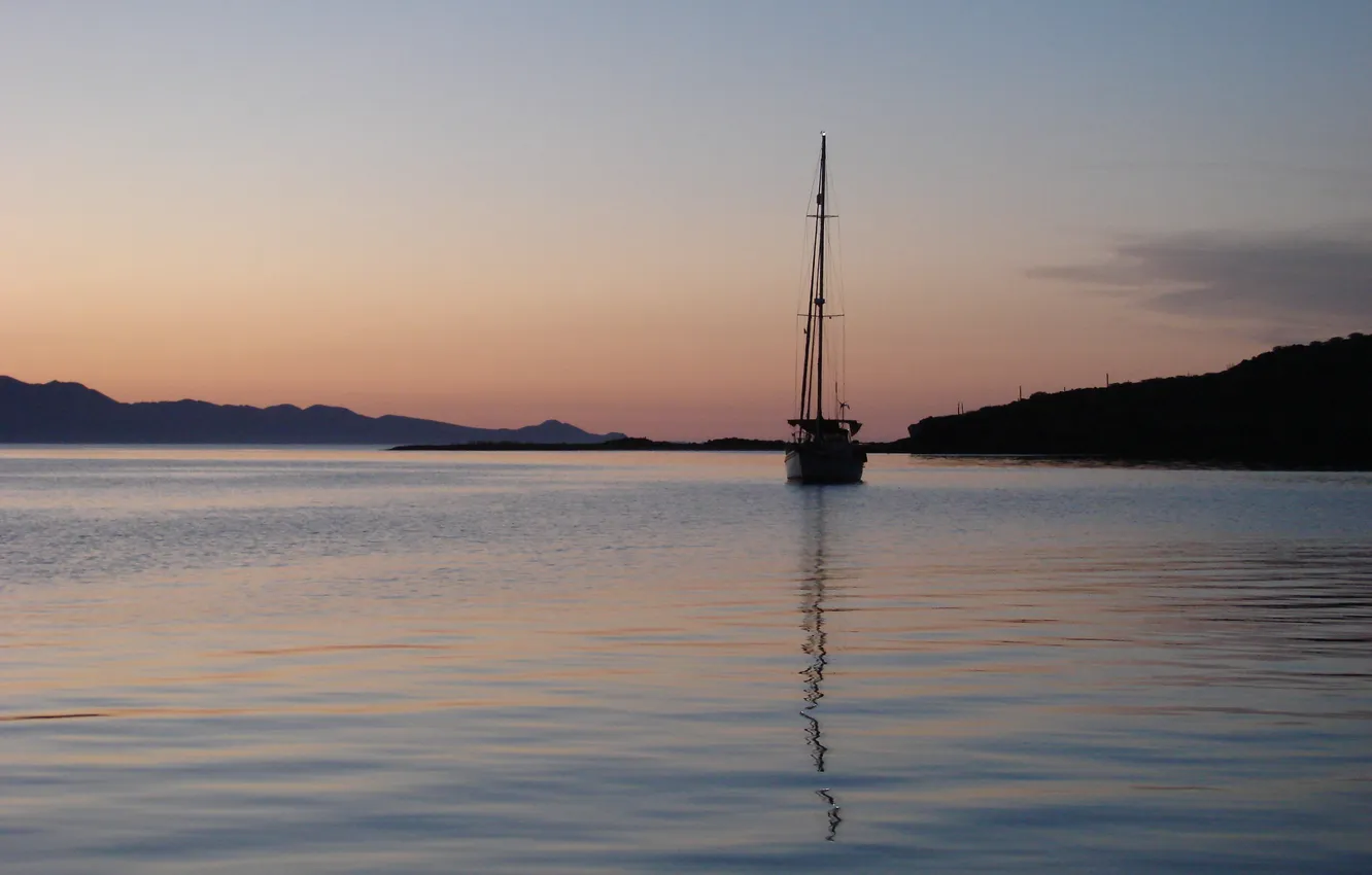 Photo wallpaper lake, morning, yacht