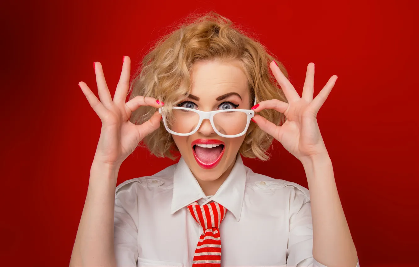 Photo wallpaper lips, look, blonde, glasses