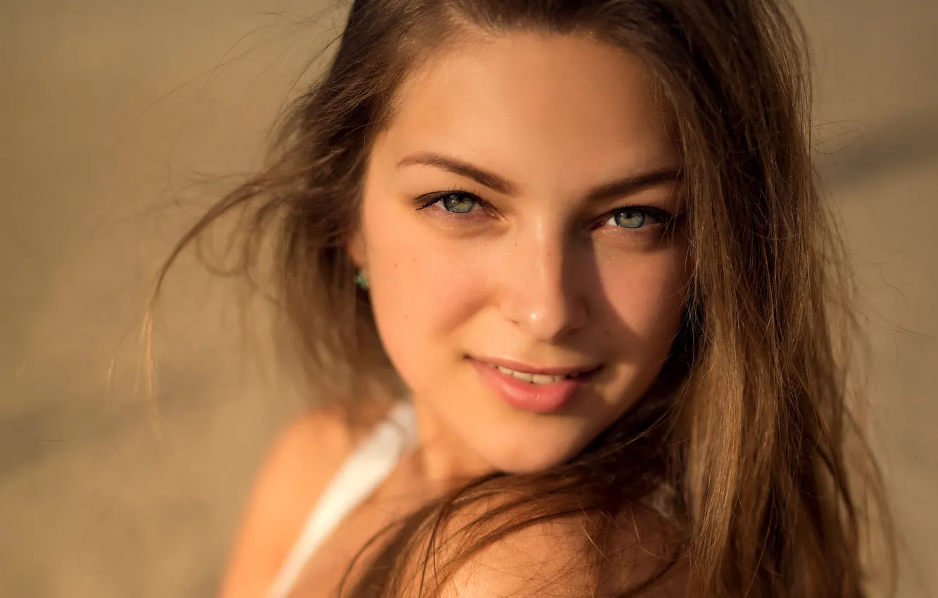 Photo wallpaper summer, look, girl, face, smile, model, portrait, brown hair