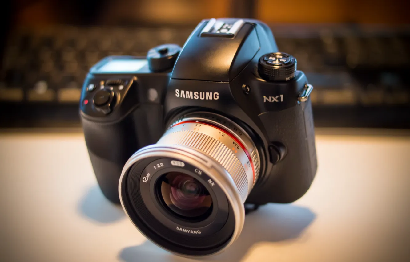 Photo wallpaper macro, camera, Samyang 12mm F2 on the NX1