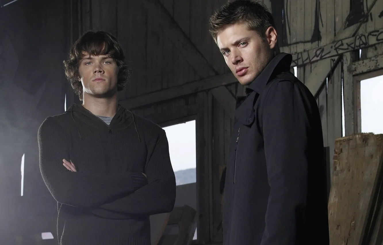 Photo wallpaper the barn, Supernatural, Supernatural, Dean, SEM