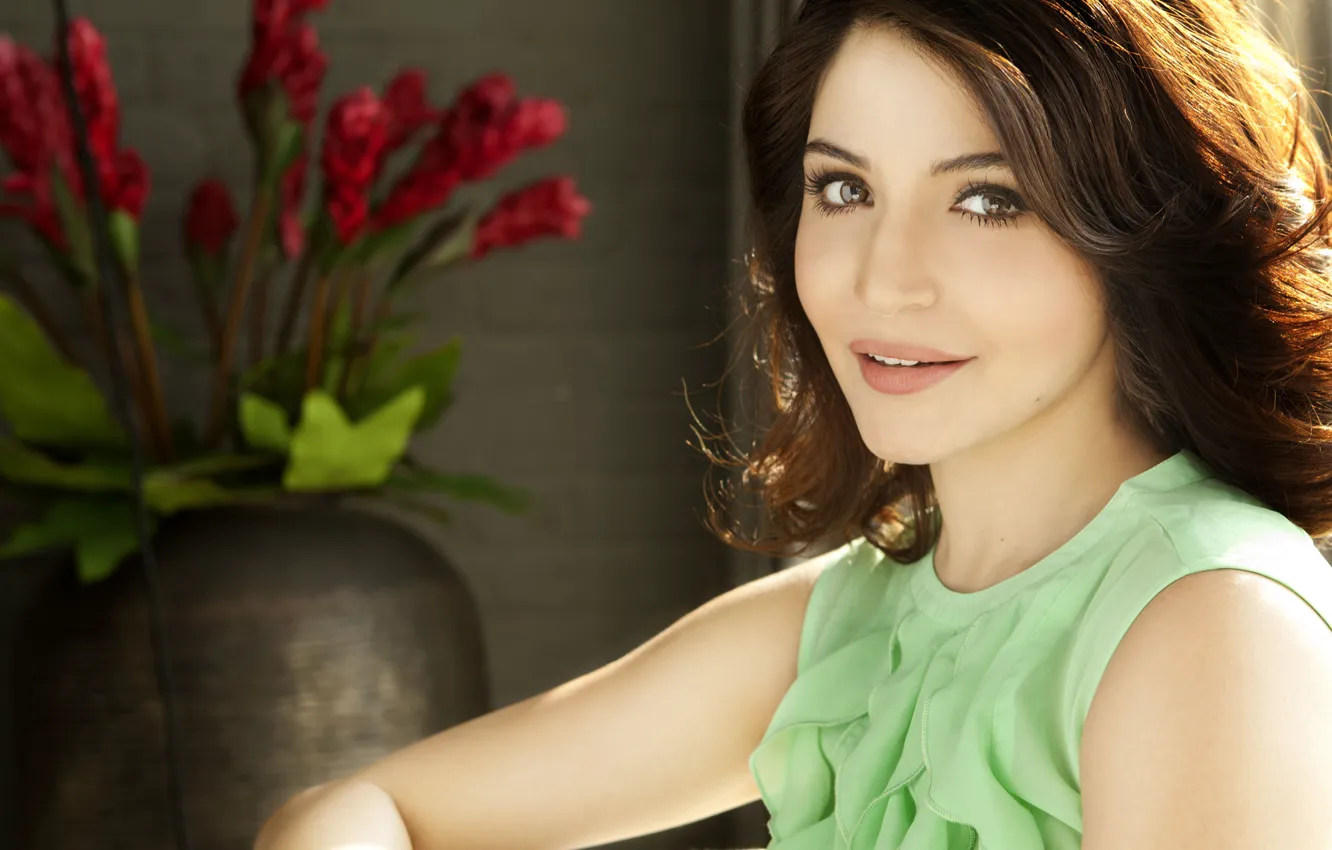 Photo wallpaper girl, actress, beauty, girl, sexy, eyes, smile, beautiful