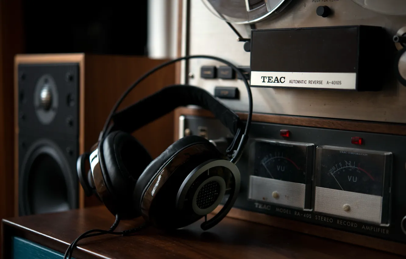 Photo wallpaper headphones, NightHawk, AudioQuest