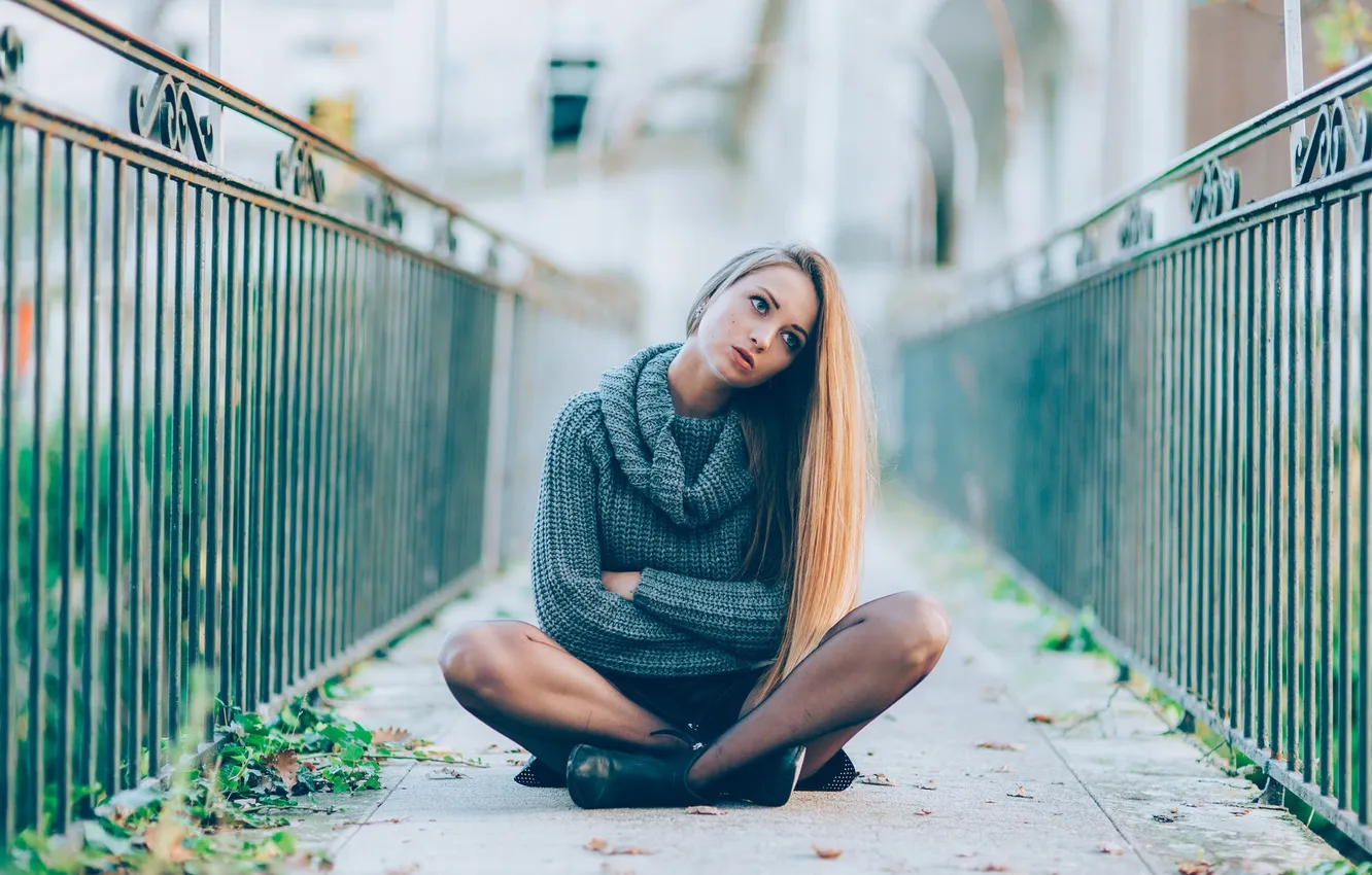 Photo wallpaper girl, pose, background