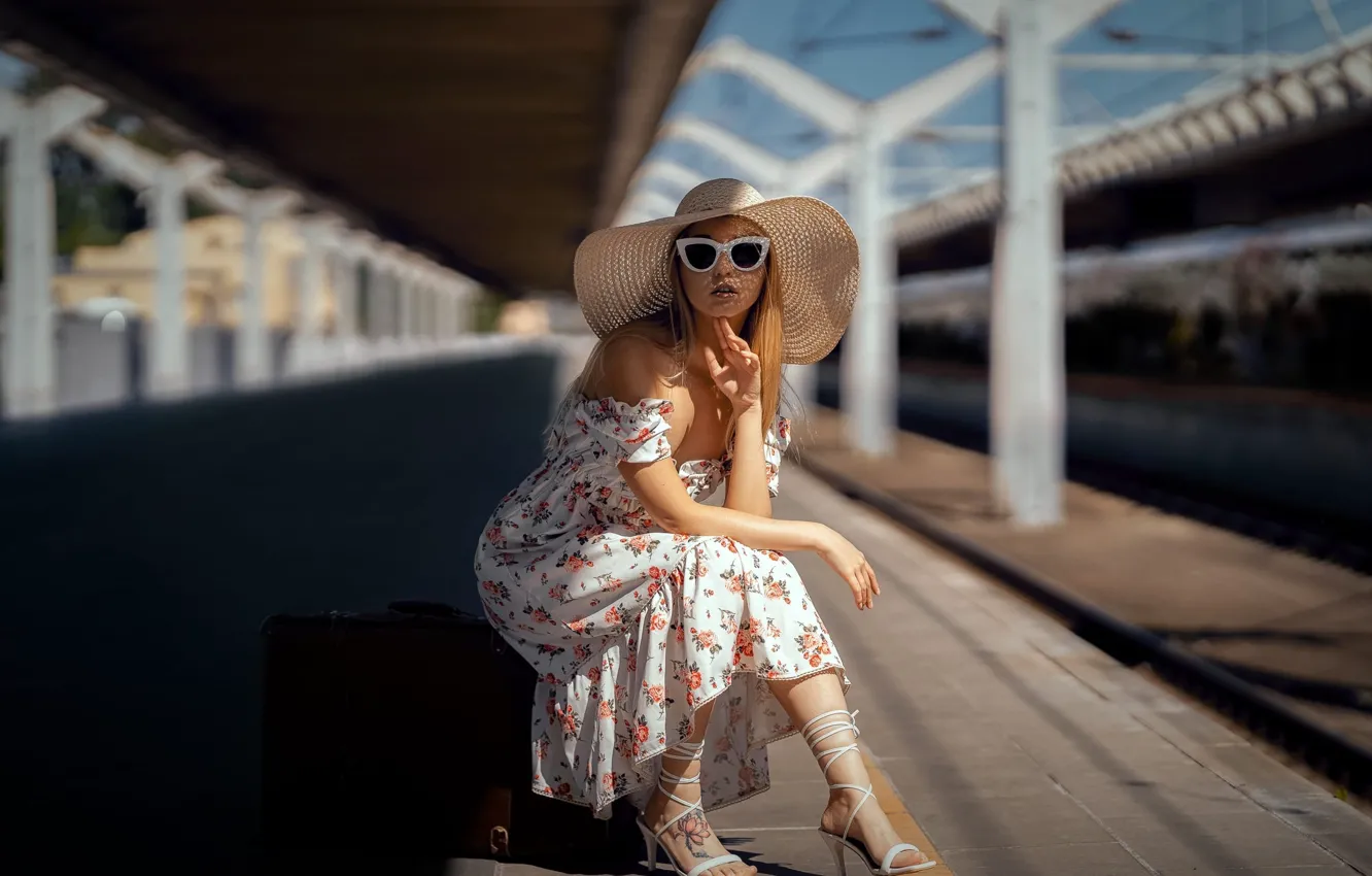 Photo wallpaper dress, hat, model, tattoo, women, blonde, sitting, suitcase