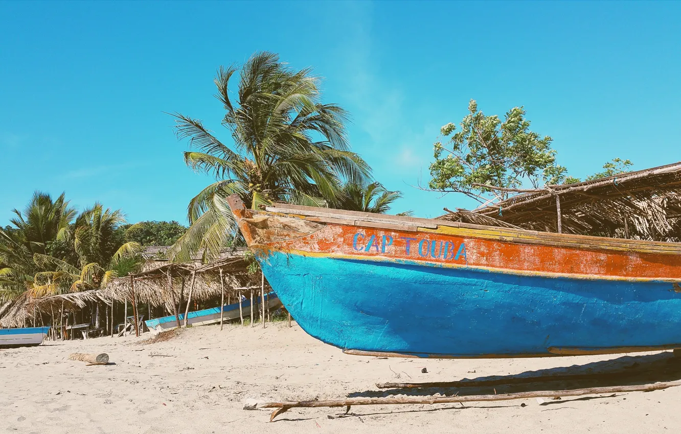 Photo wallpaper sea, palm trees, boat