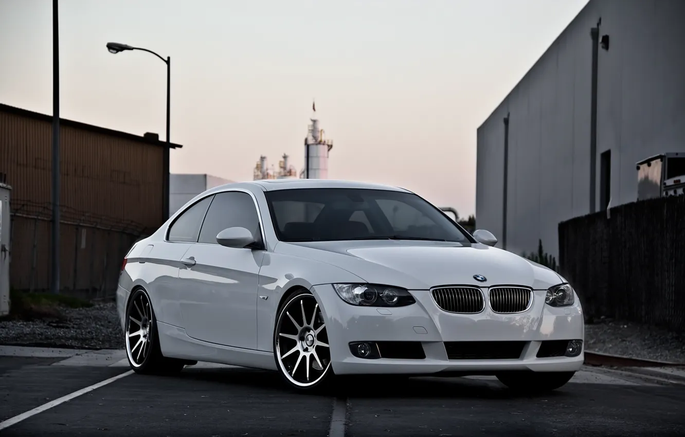 Photo wallpaper white, bmw, BMW, the evening, lantern, white, wheels, 335i