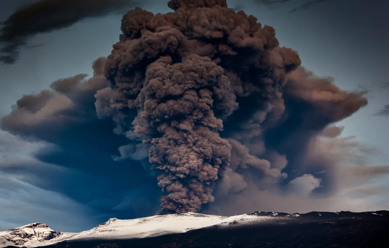 Photo wallpaper snow, smoke, mountain, The sky, the volcano.