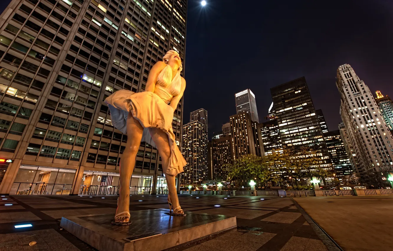 Photo wallpaper night, the city, street, Chicago, sculpture, Il, Marilyn Monroe