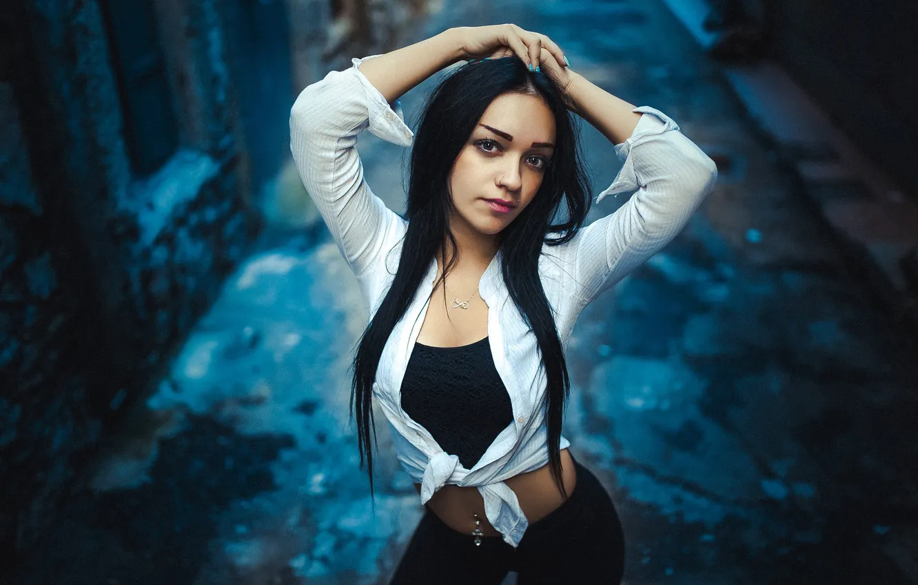 Photo wallpaper look, sexy, model, portrait, hands, makeup, Mike, piercing