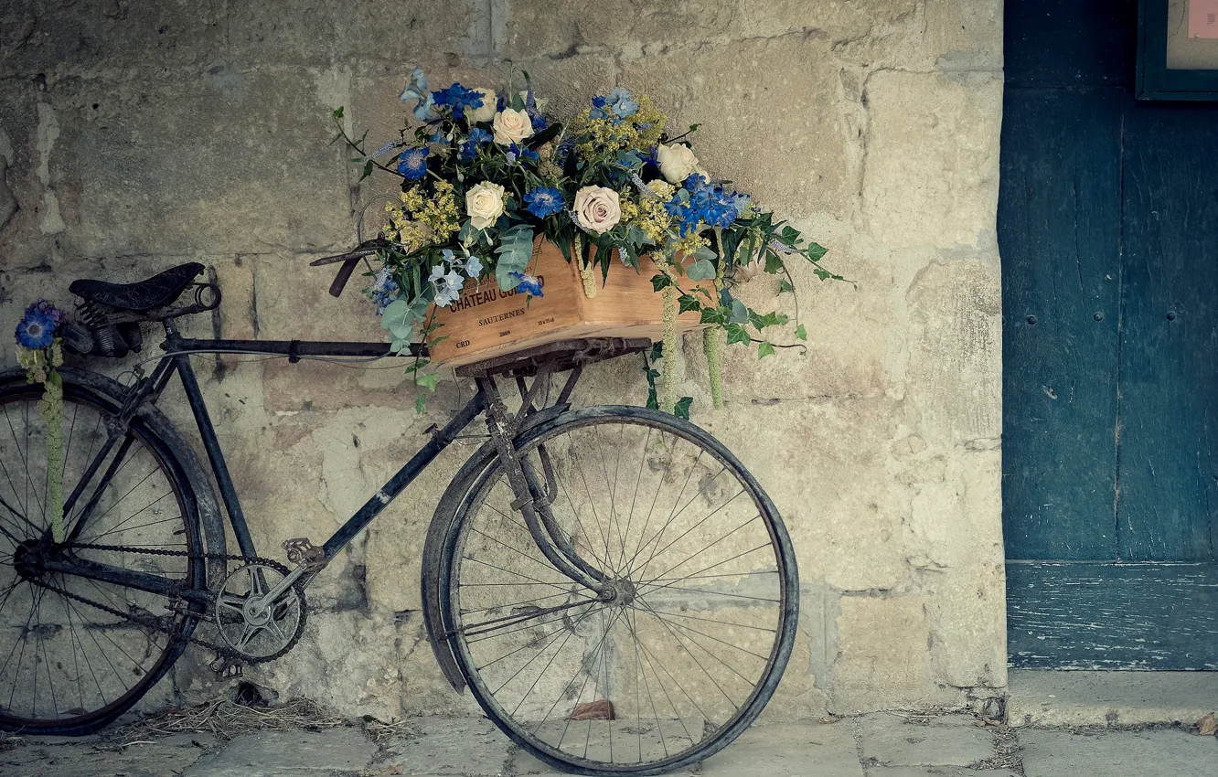 Photo wallpaper flowers, bike, wall, basket, roses, box