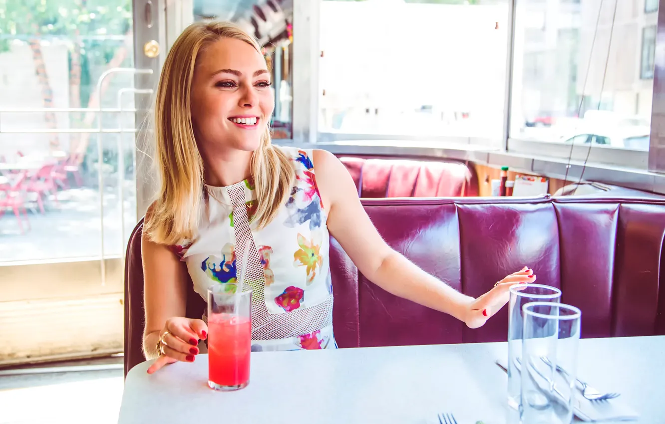 Photo wallpaper laughter, table, AnnaSophia Robb, Anna Sophia Robb, NKD