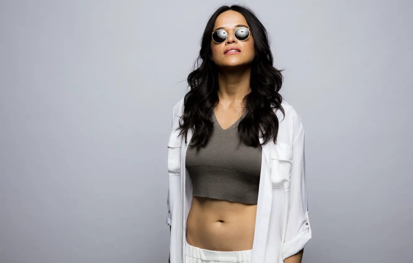 Photo wallpaper look, pose, figure, glasses, Michelle Rodriguez, figure, view, hair