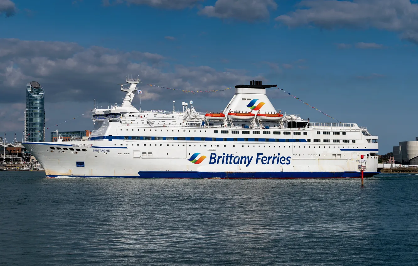 Photo wallpaper ferry, the ship, Brittany Ferries, MV Bretagne