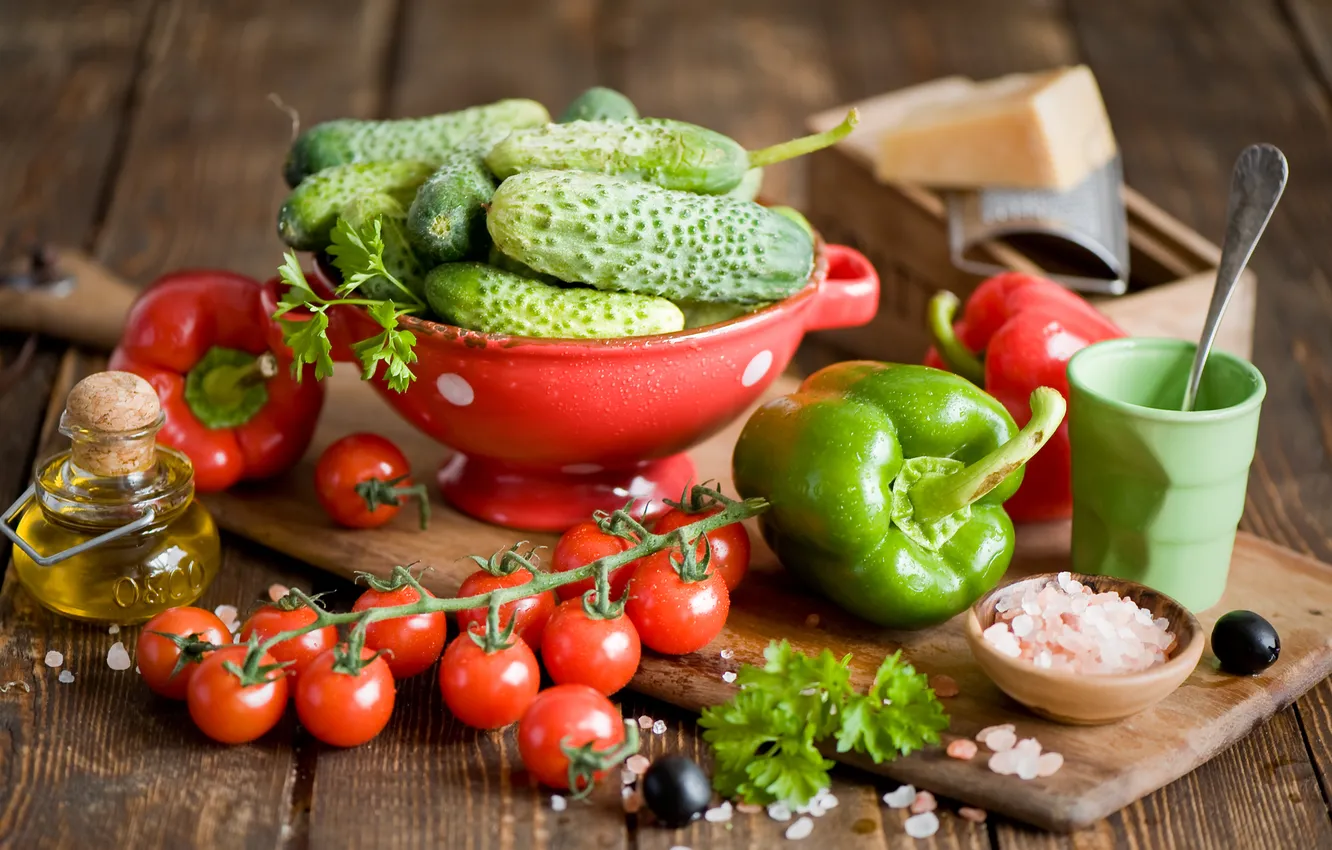 Photo wallpaper oil, cheese, pepper, vegetables, tomatoes, cucumbers, olives, salt
