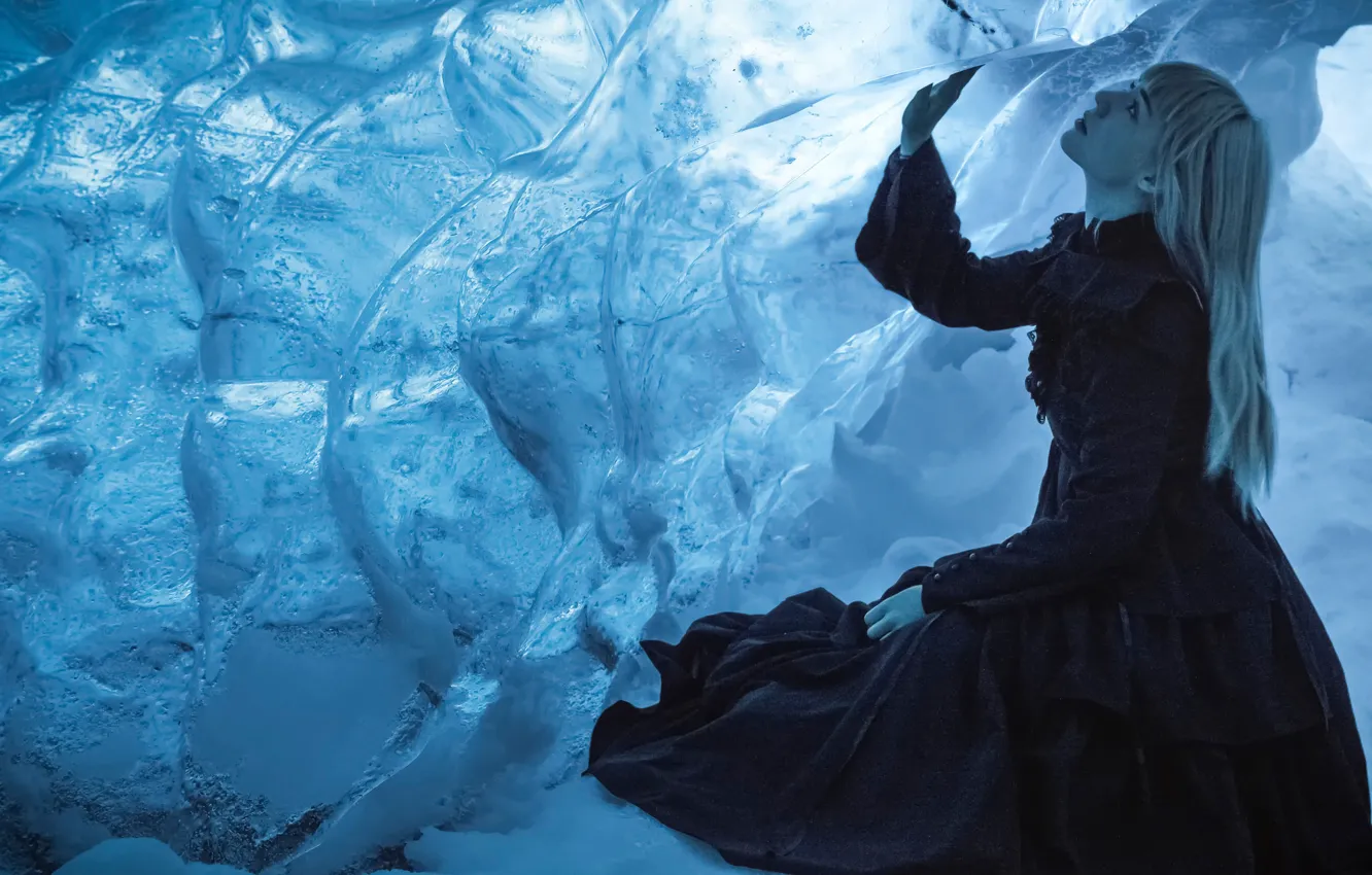 Photo wallpaper cold, girl, ice, cave, pulse