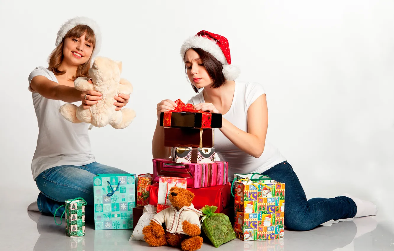 Photo wallpaper girl, joy, mood, holiday, box, gift, hat, toy