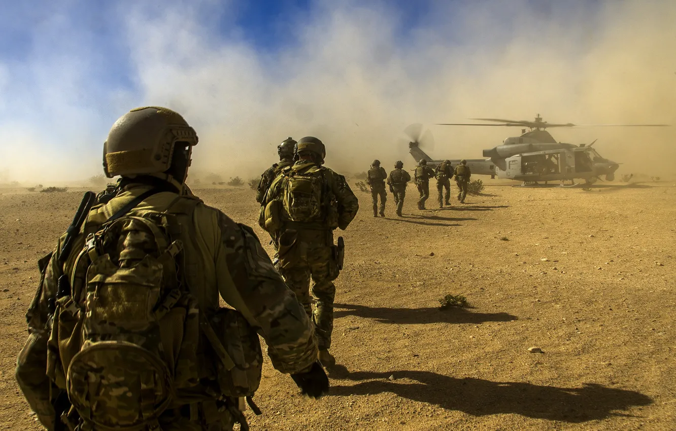 Photo wallpaper desert, dust, soldiers, helicopter, Stroy