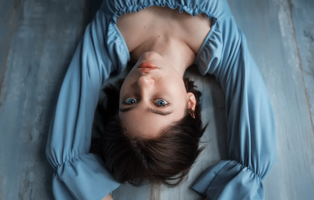 Photo wallpaper sponge, the beauty, Juliana Naidenova