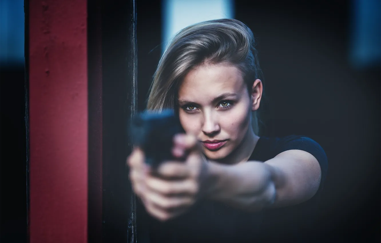 Photo wallpaper look, girl, gun, blonde, sight