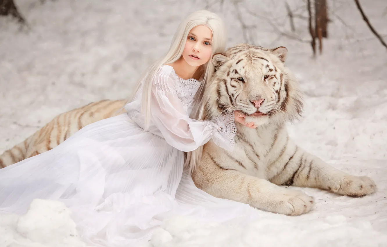 Photo wallpaper winter, white, look, face, girl, snow, nature, face