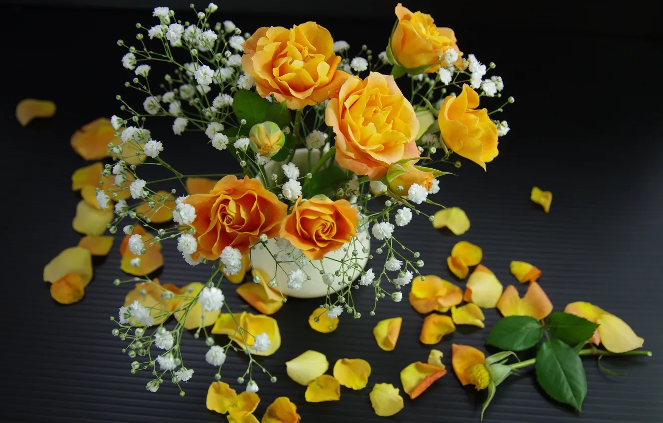 Photo wallpaper roses, bouquet, petals, yellow
