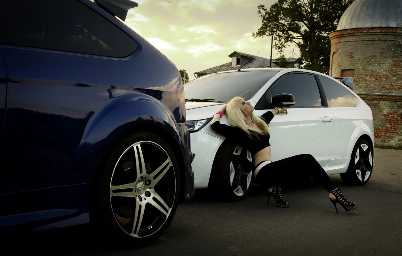 Photo wallpaper girl, Ford, hairstyle, blonde, car, drives