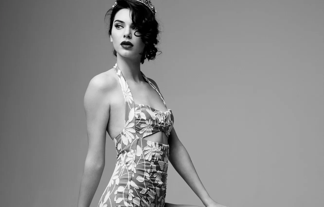 Photo wallpaper pose, model, black and white, Kendall Jenner
