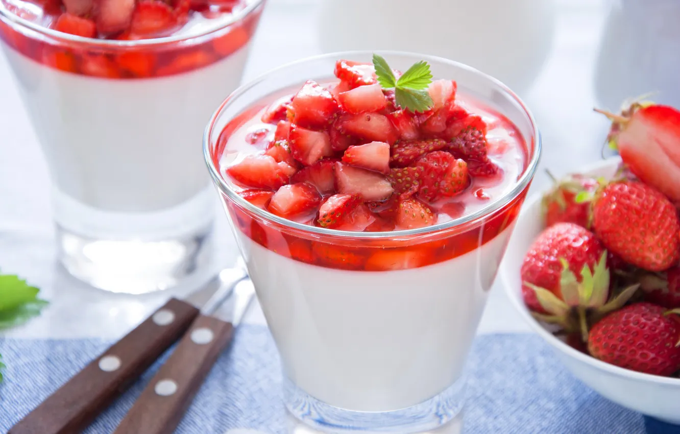 Photo wallpaper strawberry, cocktail, dessert, Strawberry, cocktail, dessert