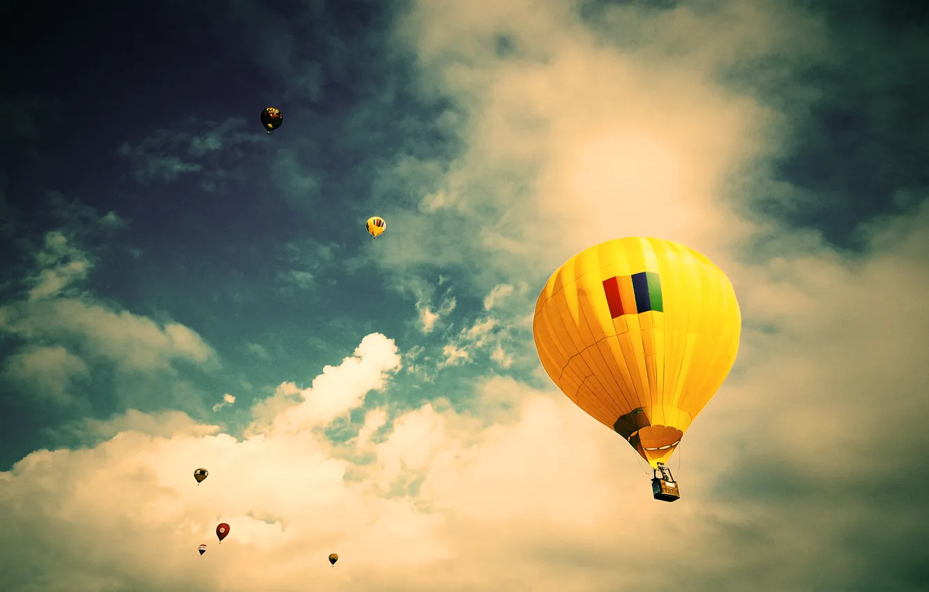Photo wallpaper the sky, clouds, flight, balloon, Brazil, Sao Paulo, extreme sports, Jacareí