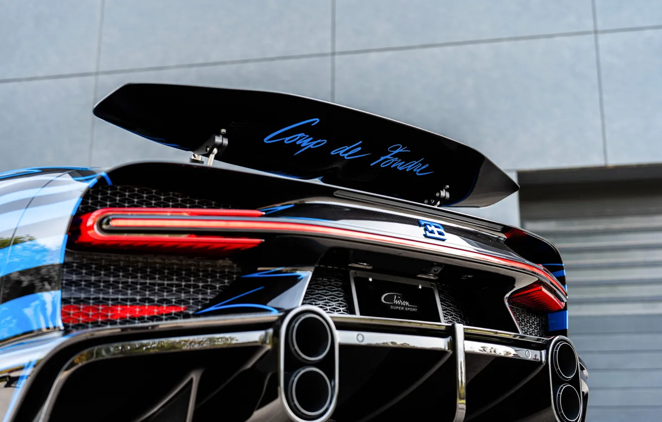 Photo wallpaper Bugatti, exhaust, Chiron, rear wing, Bugatti Chiron Super Sport Love at First Sight