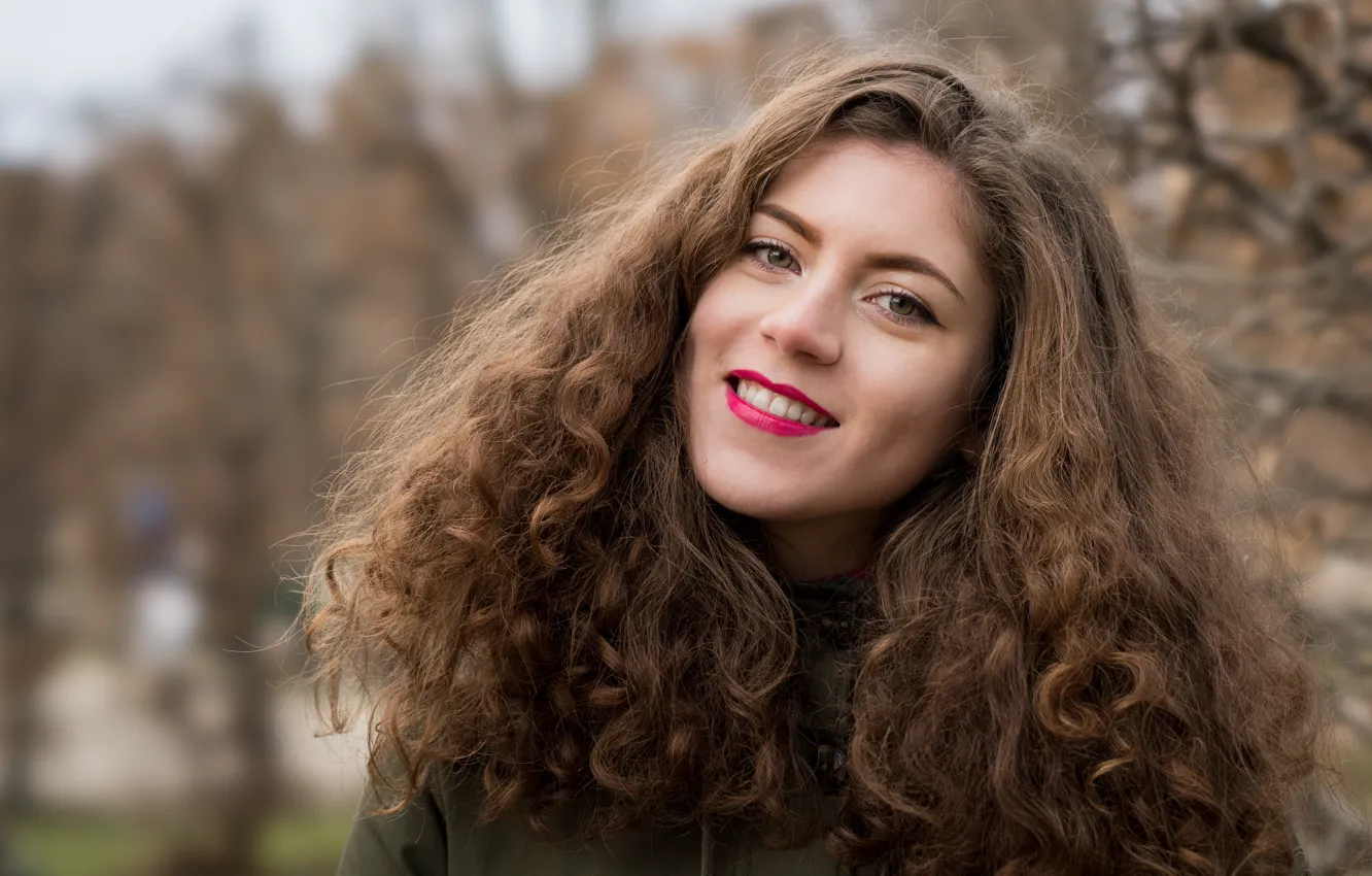 Photo wallpaper look, model, portrait, makeup, hairstyle, brown hair, bokeh, smiling