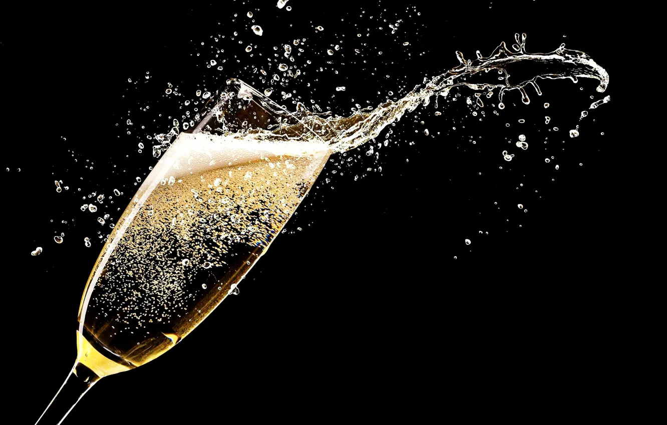 Photo wallpaper drops, squirt, rendering, holiday, glass, splash, black background, champagne