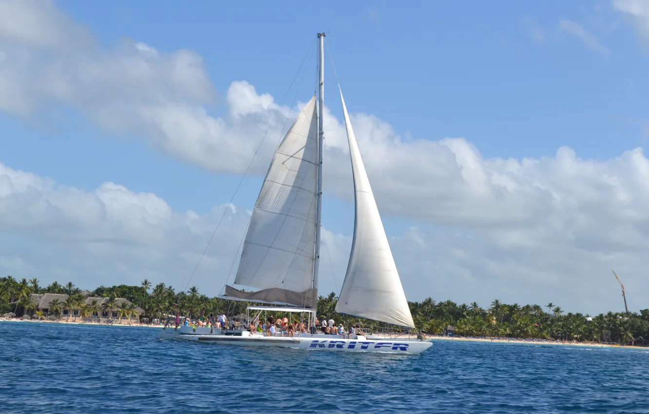 Photo wallpaper yacht, jungle, The Caribbean sea