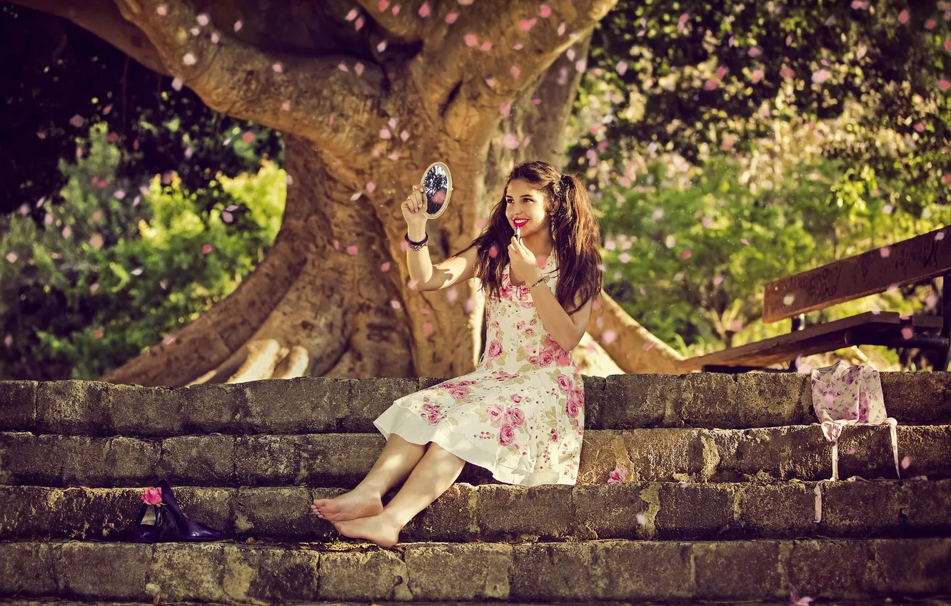 Photo wallpaper girl, street, mirror