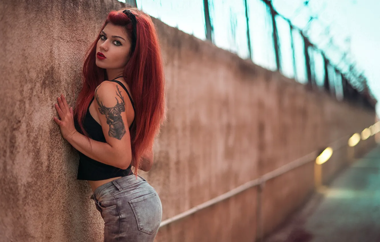 Photo wallpaper look, girl, pose, model, portrait, jeans, makeup, Mike