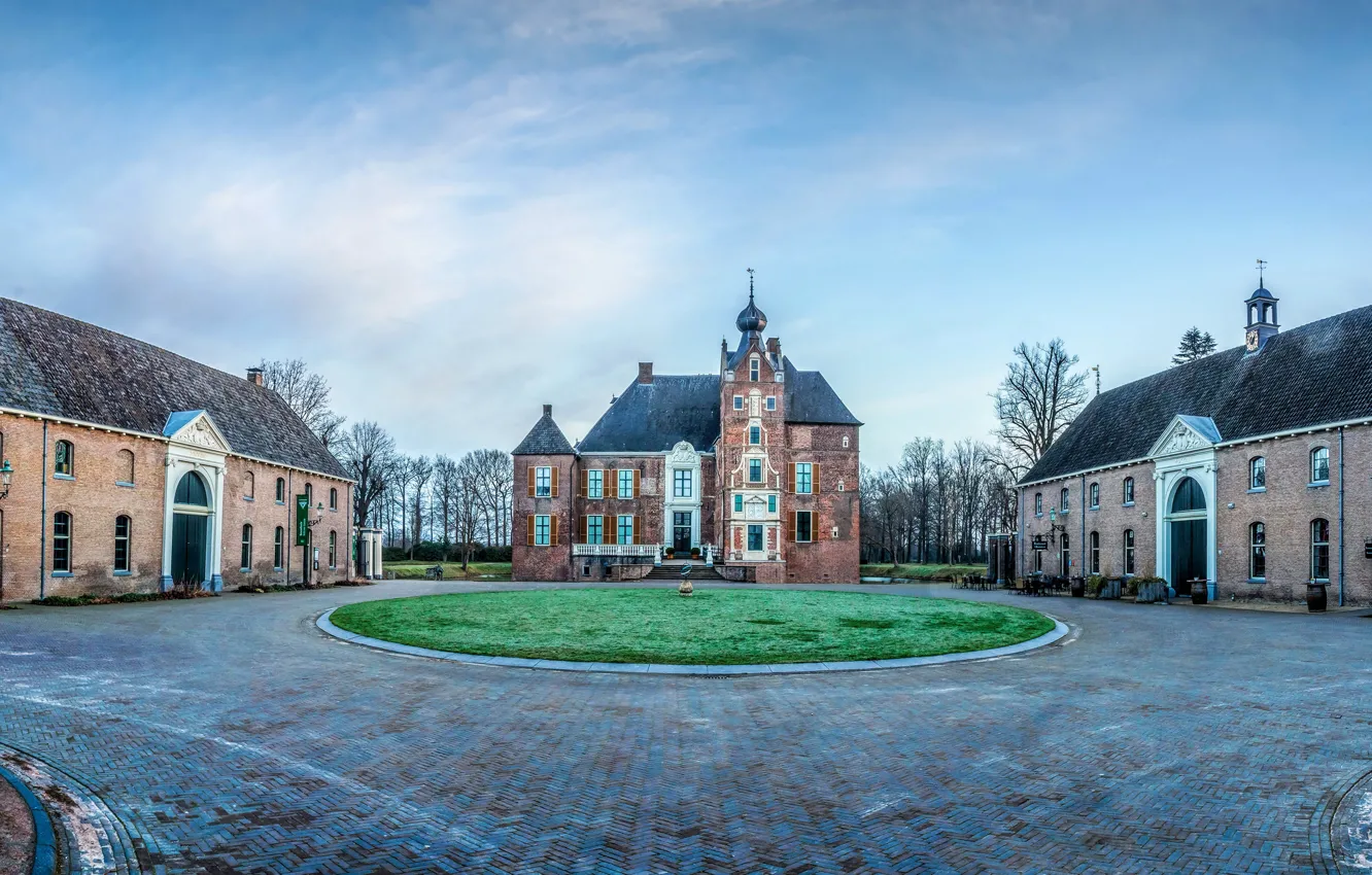 Photo wallpaper the sky, clouds, trees, castle, lawn, home, panorama, Netherlands