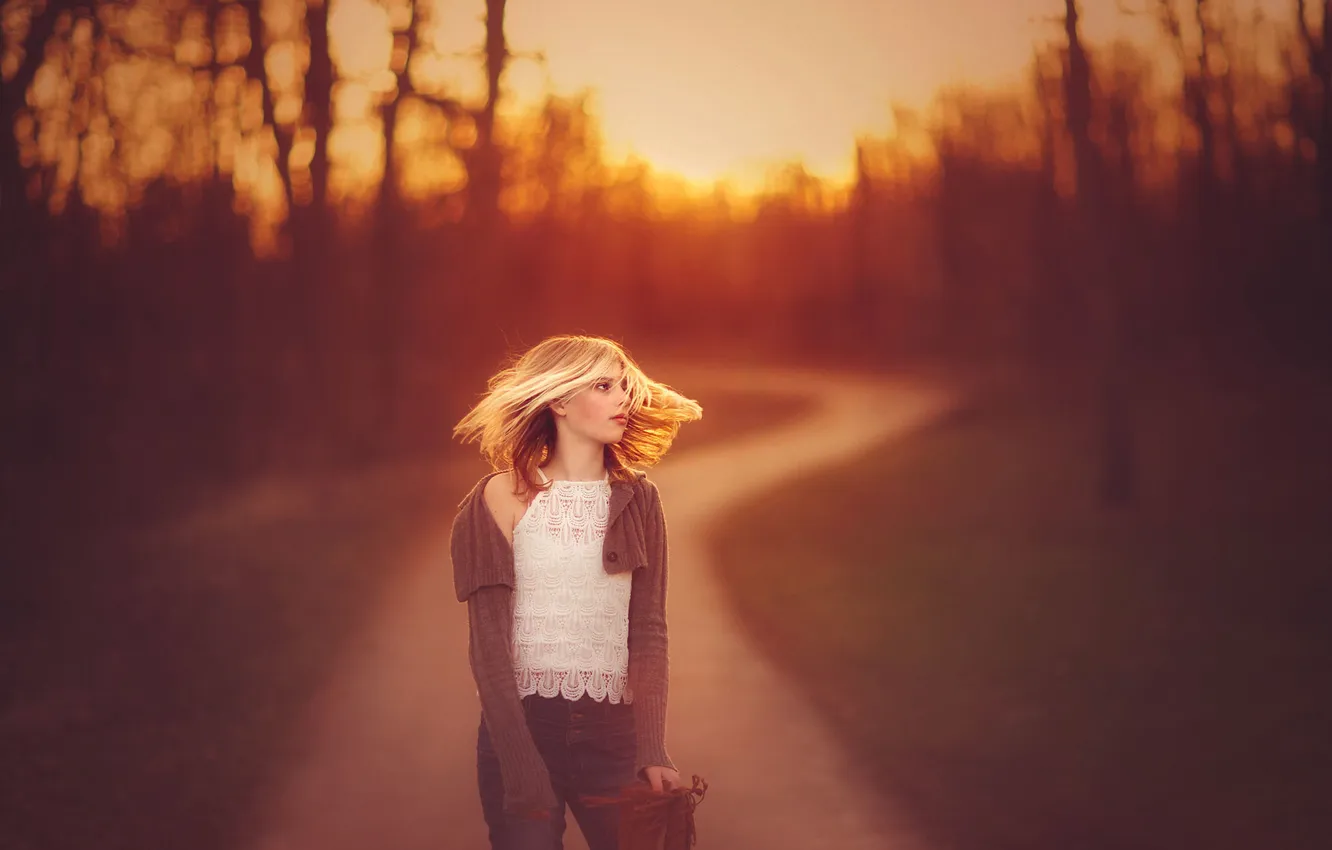 Photo wallpaper road, the evening, girl