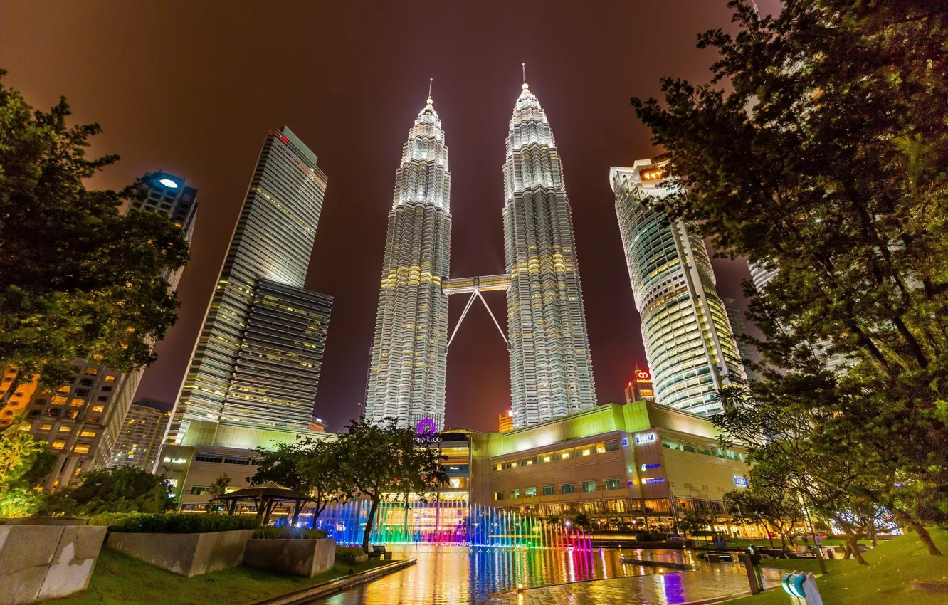 Photo wallpaper night, lights, tower, fountain, Malaysia, Kuala Lumpur
