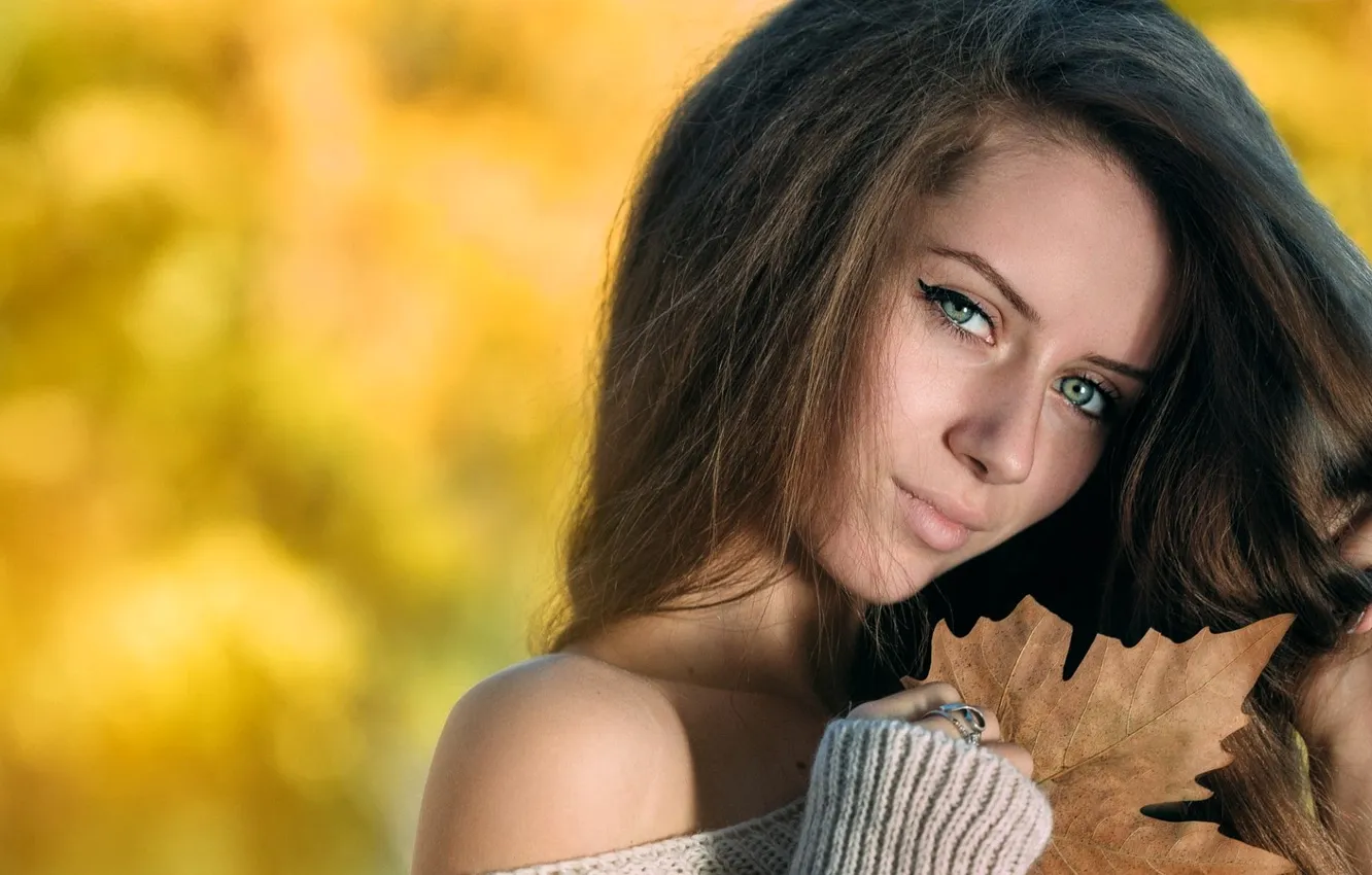 Photo wallpaper autumn, leaves, face, brown hair, sweater