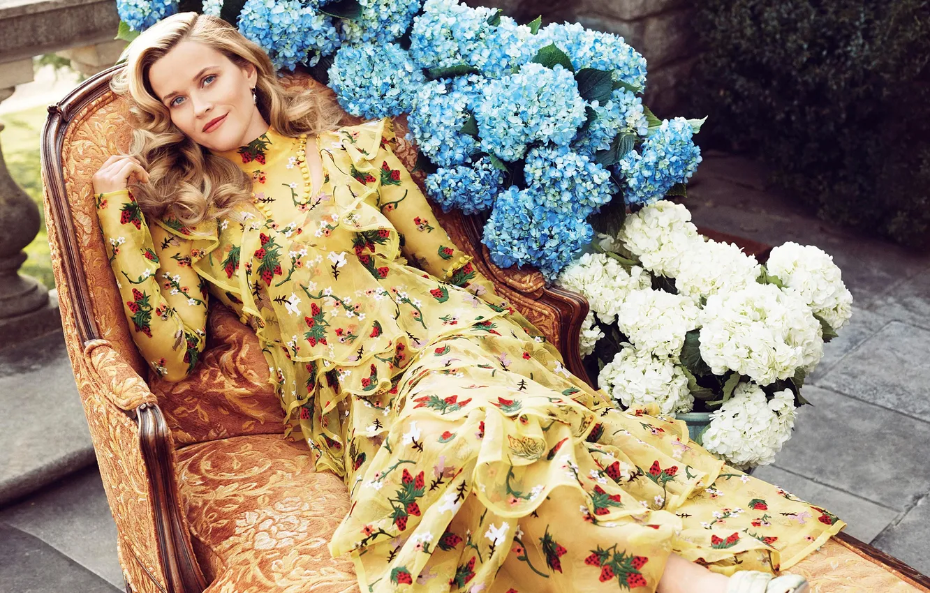 Photo wallpaper flowers, model, makeup, garden, dress, actress, hairstyle, blonde