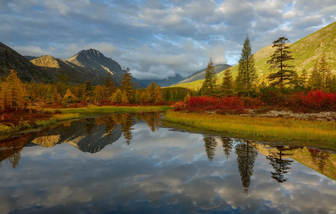 Photo wallpaper clouds, landscape, mountains, nature, lake, reflection, vegetation, Kolyma