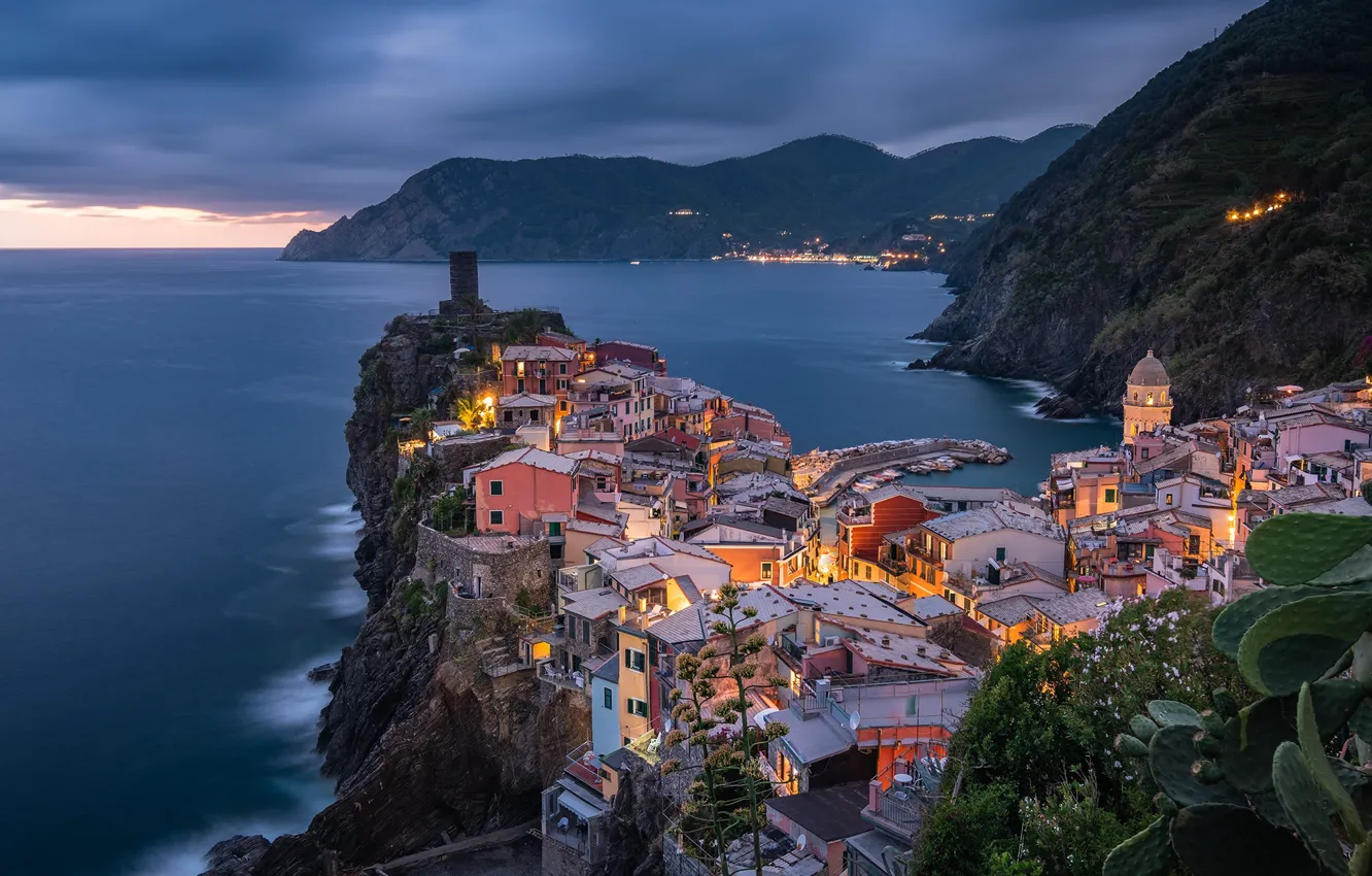 Photo wallpaper sea, mountains, coast, building, home, the evening, Italy, Italy
